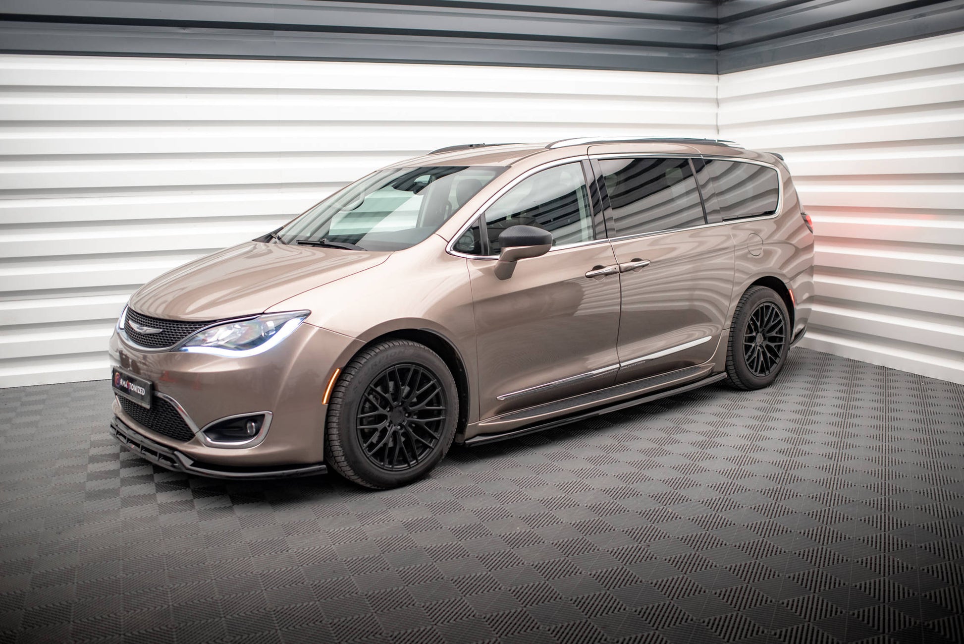 Side Skirts Diffusers V.1 Chrysler Pacifica Mk2
