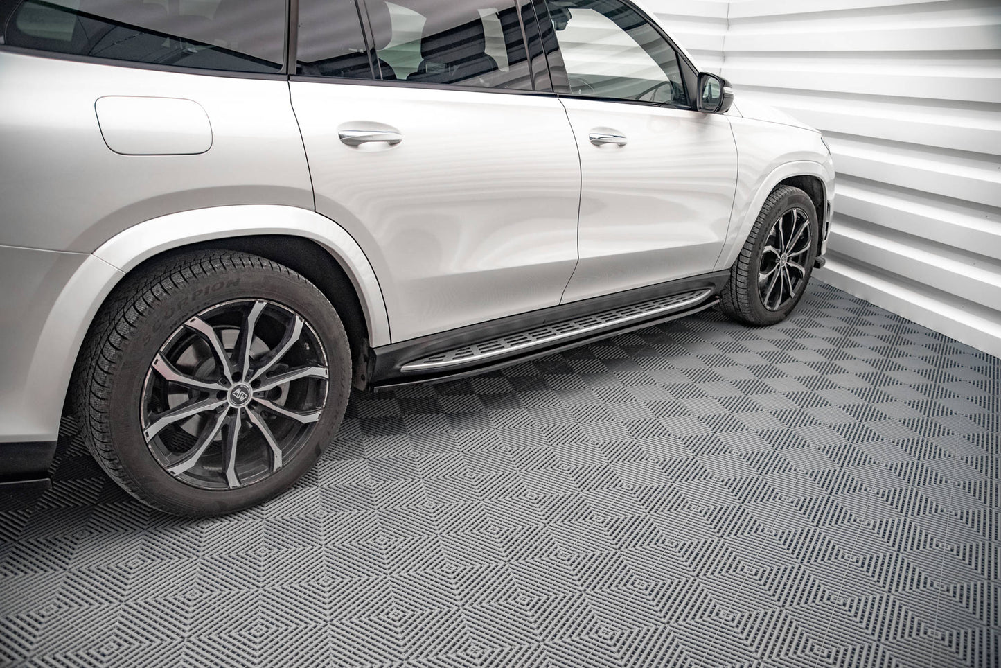 Side Skirts Diffusers V.1 Mercedes-Benz GLS AMG-Line X167 / X167 Facelift