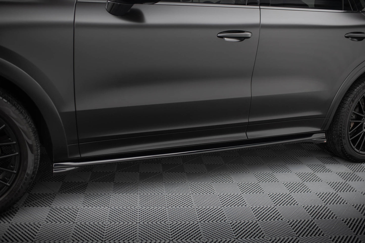 Side Skirts Diffusers Porsche Cayenne Sport Design Mk3 SUV / Coupe Mk3 Facelift