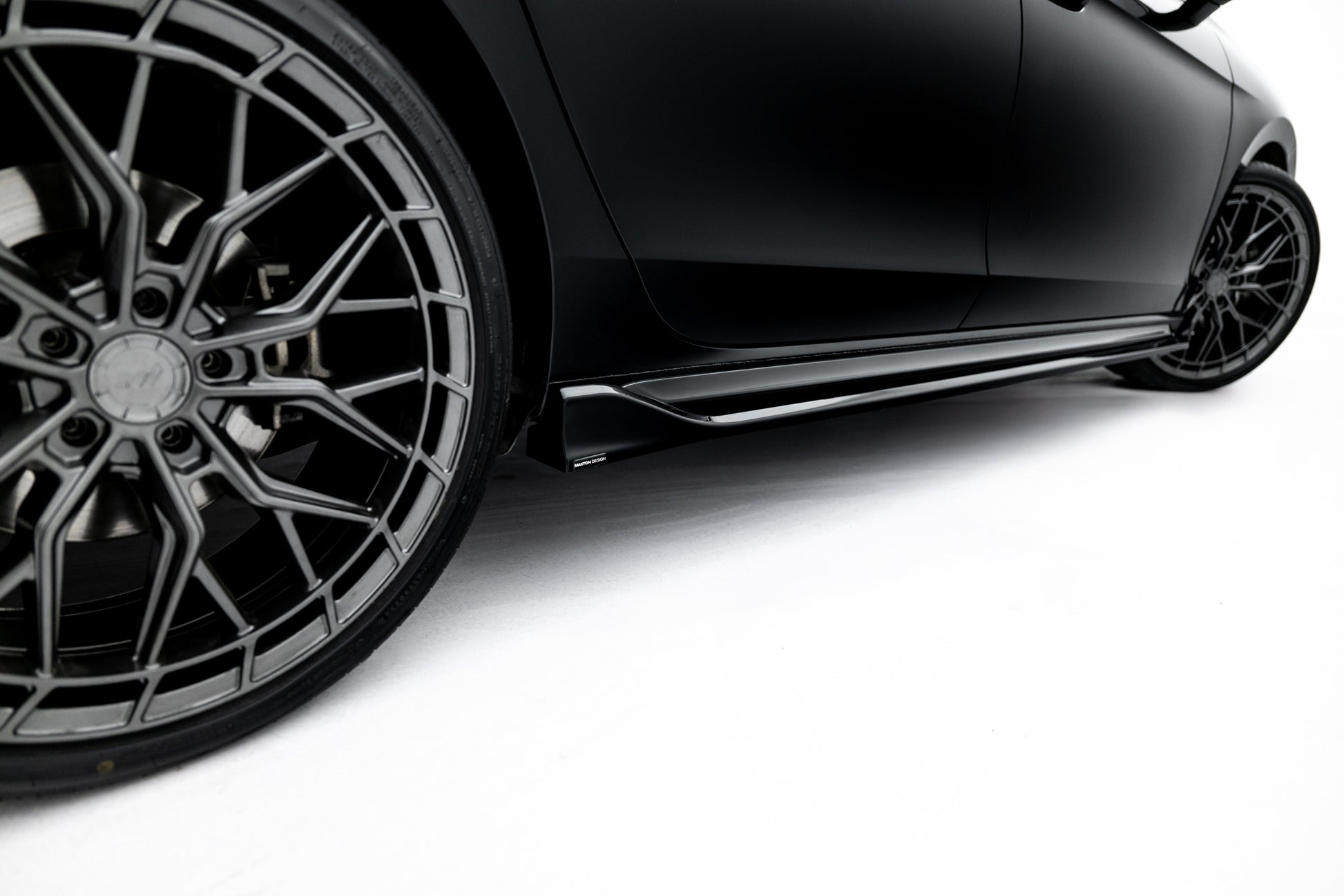 Side Skirts Diffusers V.2 Skoda Superb Sportline Mk4