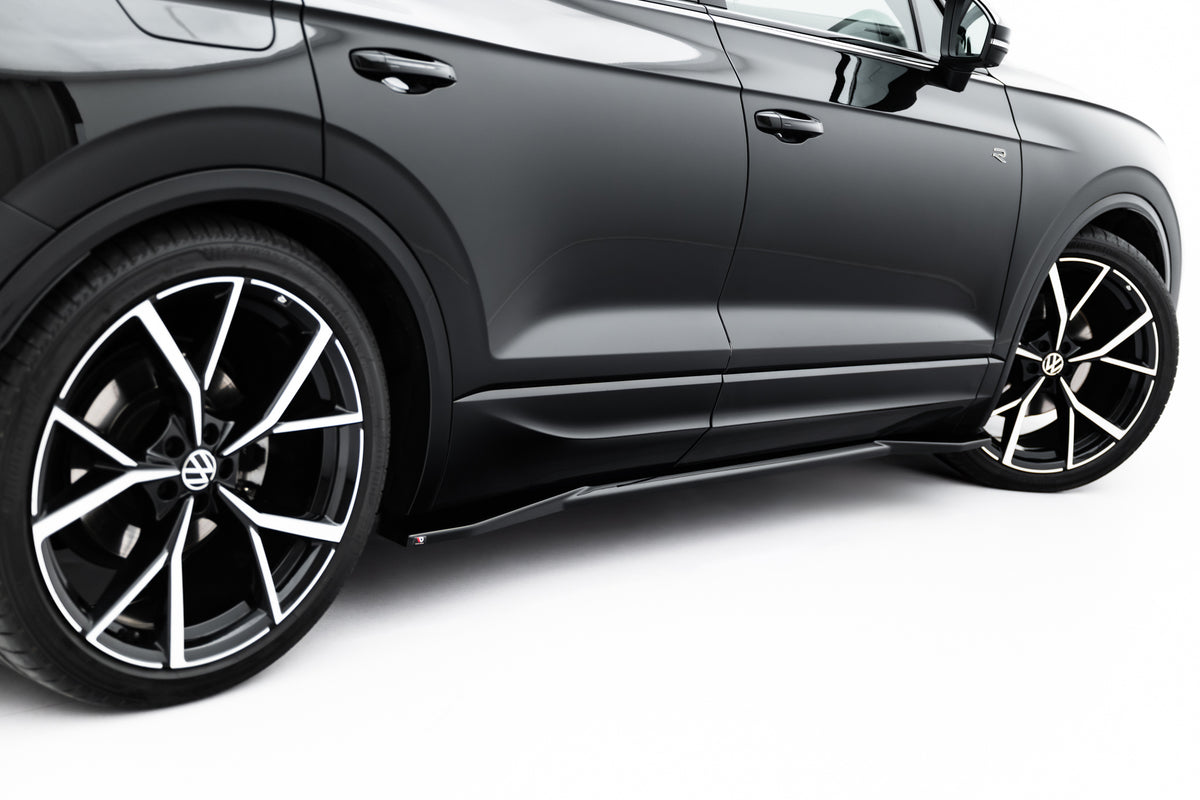 Side Skirts Diffusers Volkswagen Touareg R-Line Mk3 Facelift