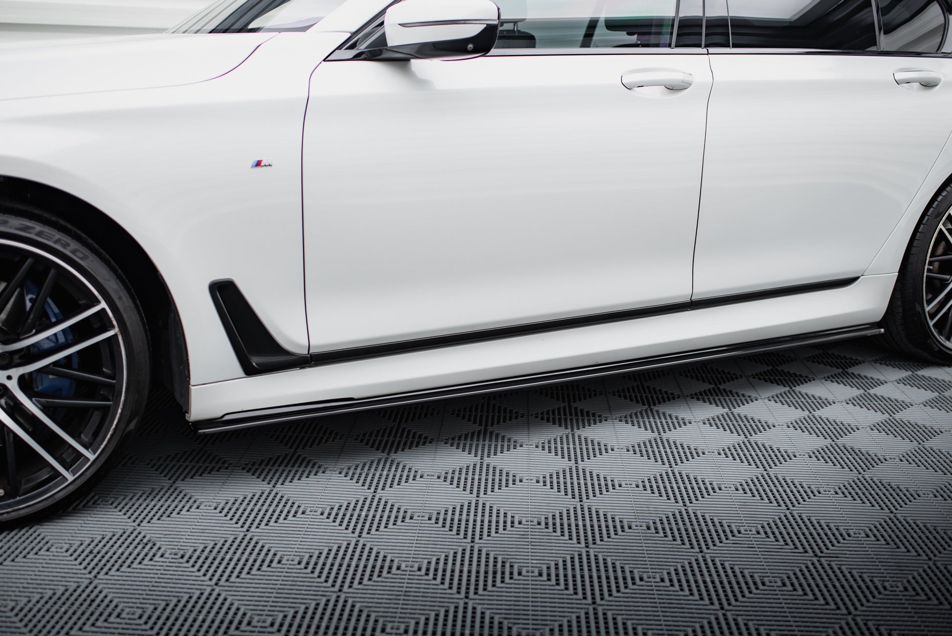 Side Skirts Diffusers for BMW 7 M-Pack G11