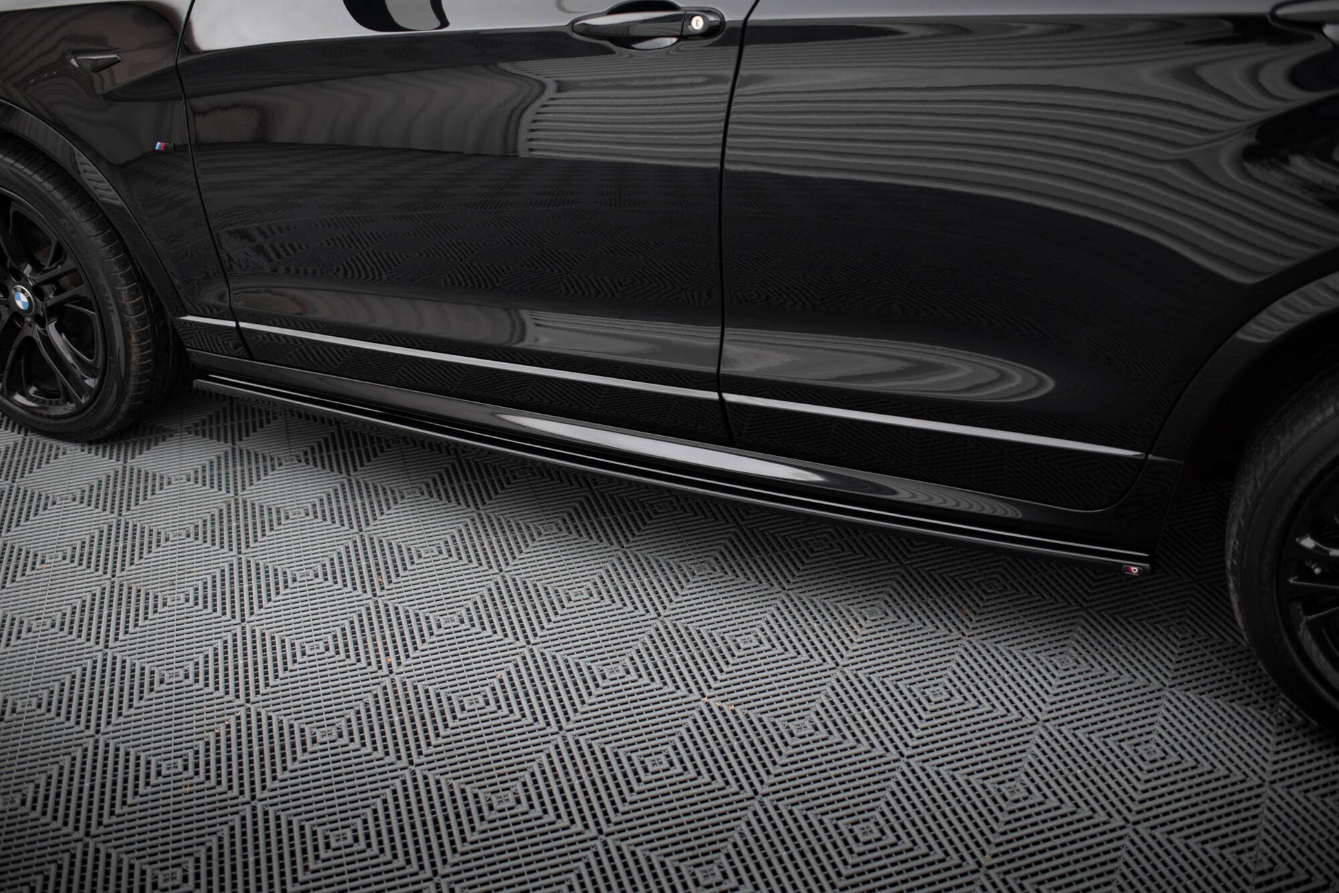 Side Skirts Diffusers for BMW X4 M-Pack F26