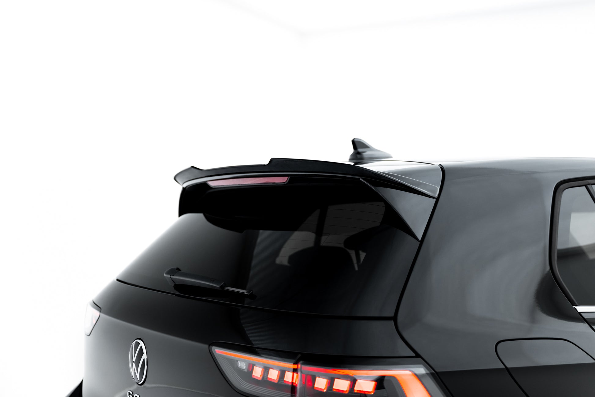 Spoiler Cap V.2 Volkswagen Golf Hatchback Mk8 Facelift
