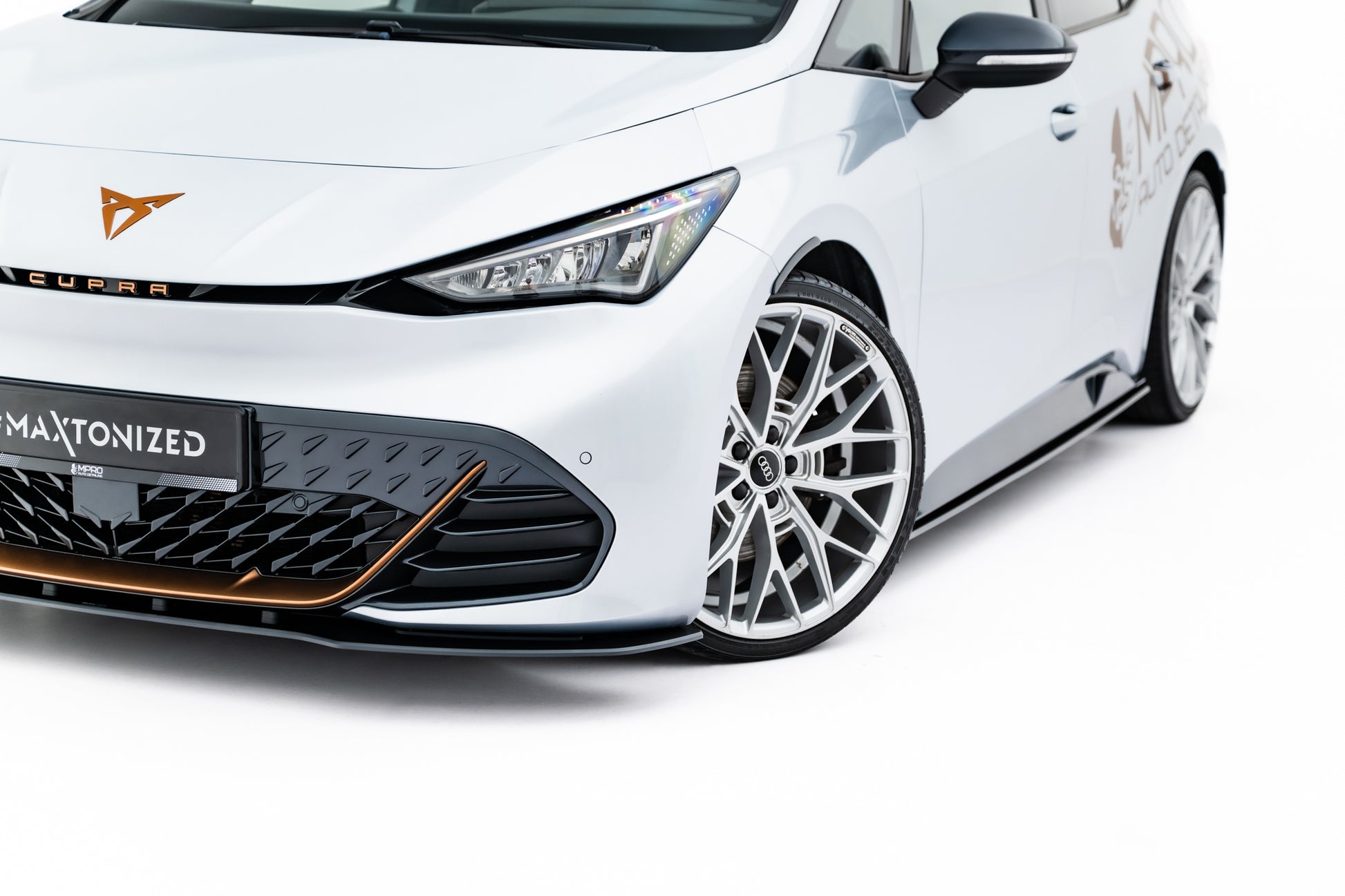 Street Pro Front Splitter Cupra Born Mk1