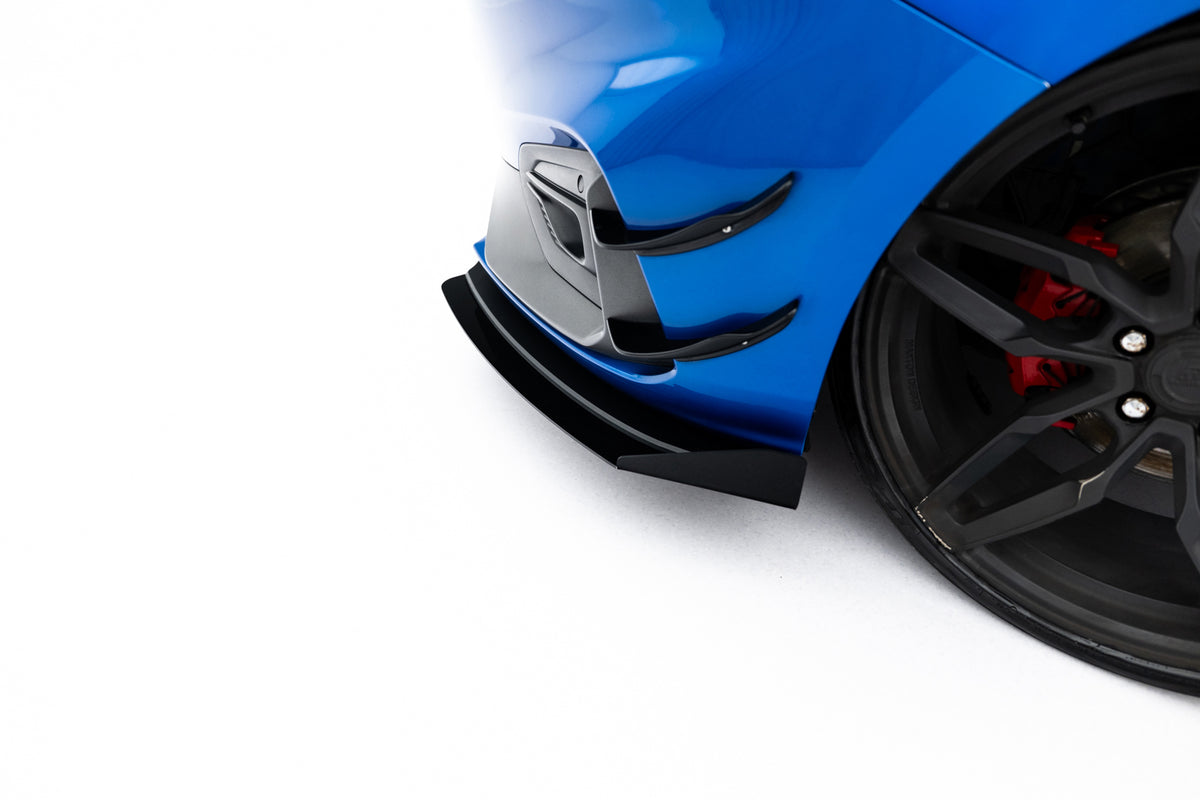 Street Pro Front Splitter + Flaps Ford Focus ST / ST-Line Mk4