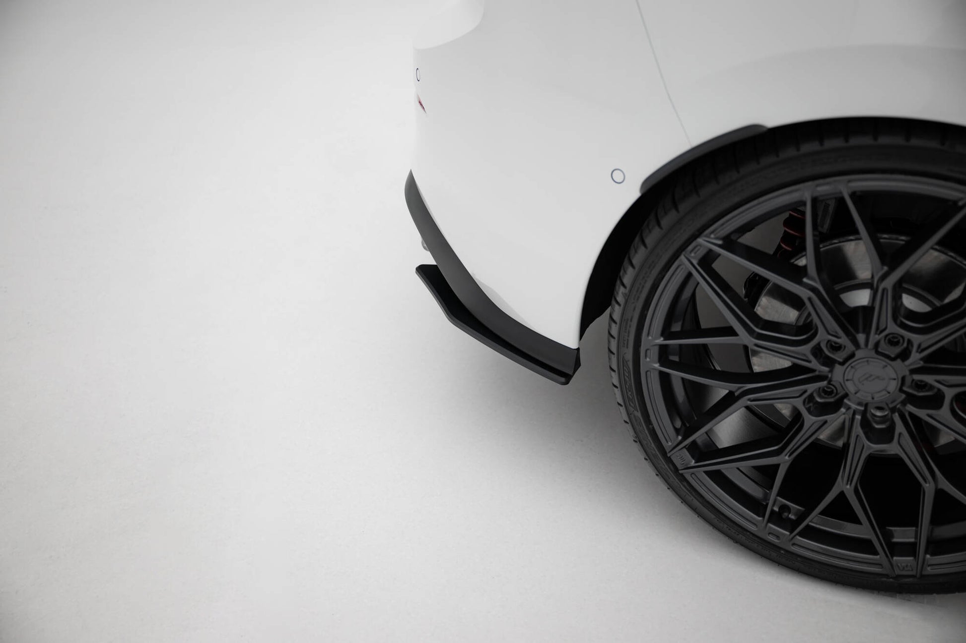 Street Pro Rear Side Splitters V.1 Volkswagen Golf GTI / GTE / R-Line Mk8