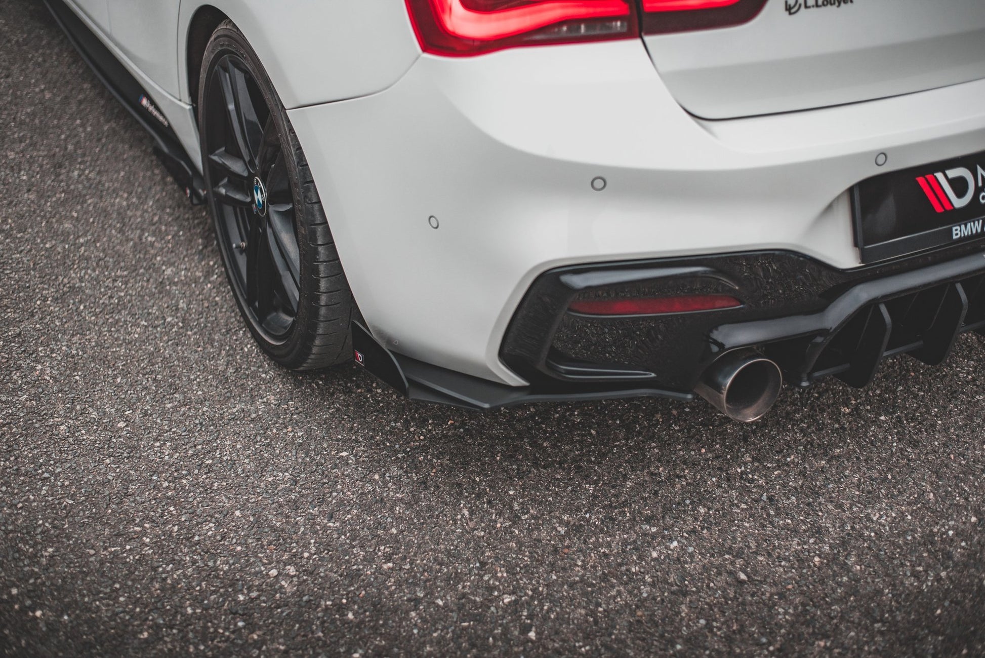 Street Pro Rear Side Splitters V.3 + Flaps for BMW 1 F20 M140i