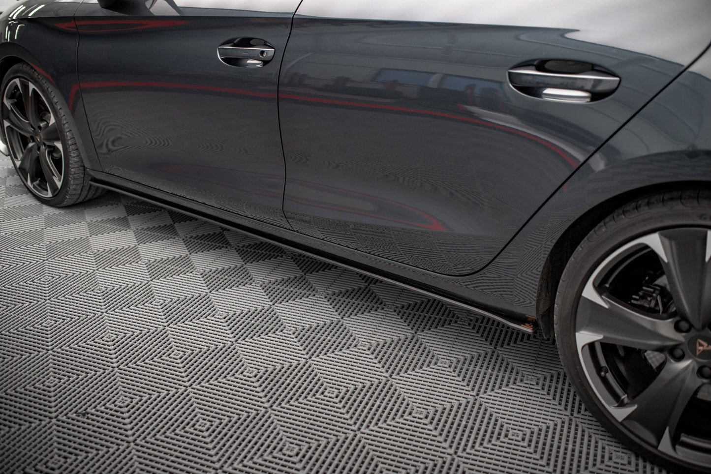 Street Pro Side Skirts Diffusers Cupra Leon ST / Hatchback Mk1 / Mk1 Facelift