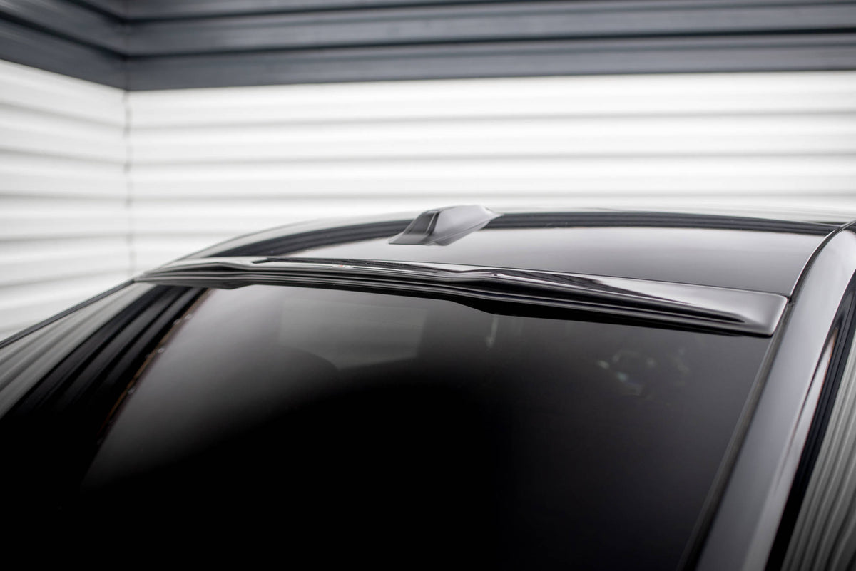 The extension of the rear window BMW 7 M-Pack / M760e / i7 M-Pack G70