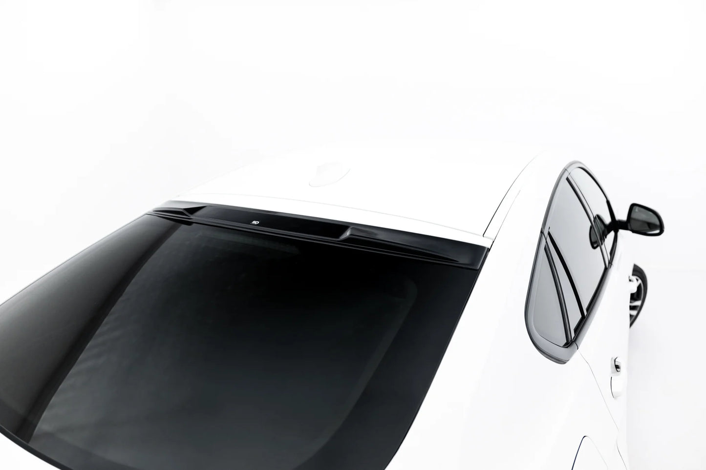 The extension of the rear window BMW X6 F16 M-Pack / X6 M F86